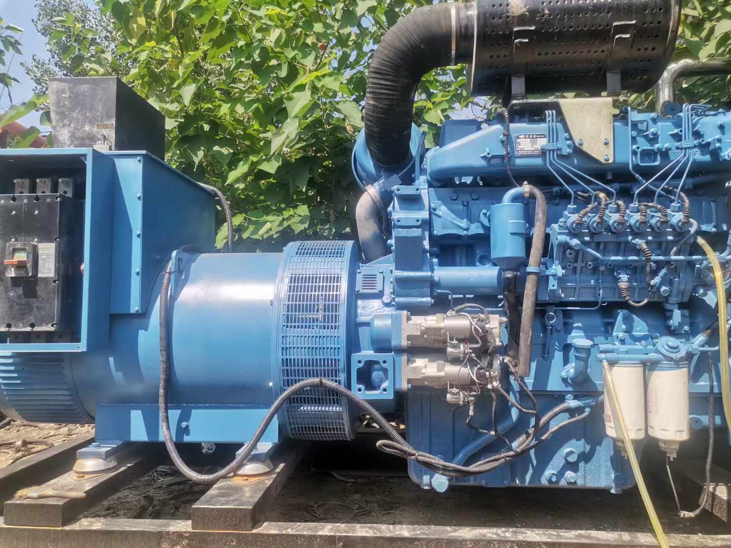 华蓥详细说明降低 800kW 柴油发电机输出电流波动的方法